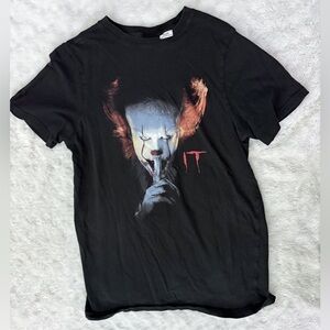 IT Pennywise Official Graphic Horror Movie Tee Shirt Unisex